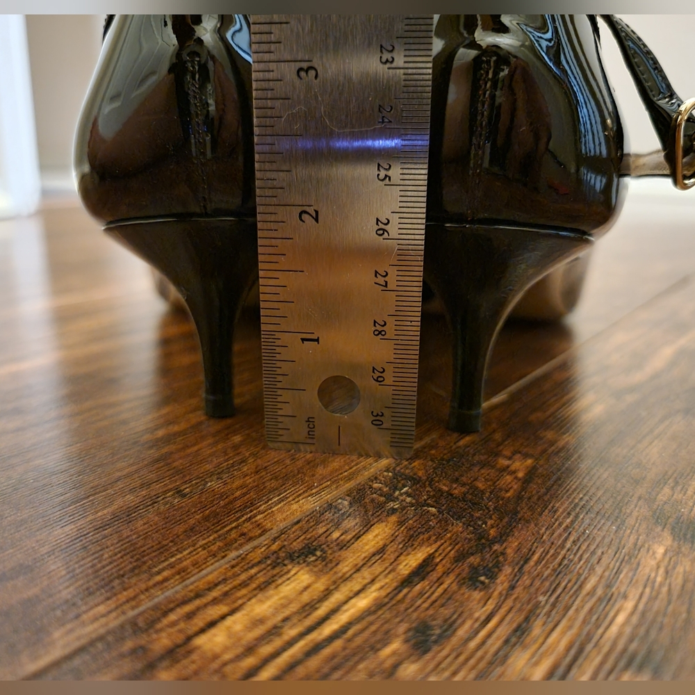 Valentino black patent kitten heel *Authentic* - Picture 6 of 9